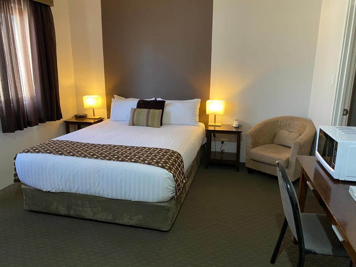 Joondalup City Hotel Perth Bagian luar foto