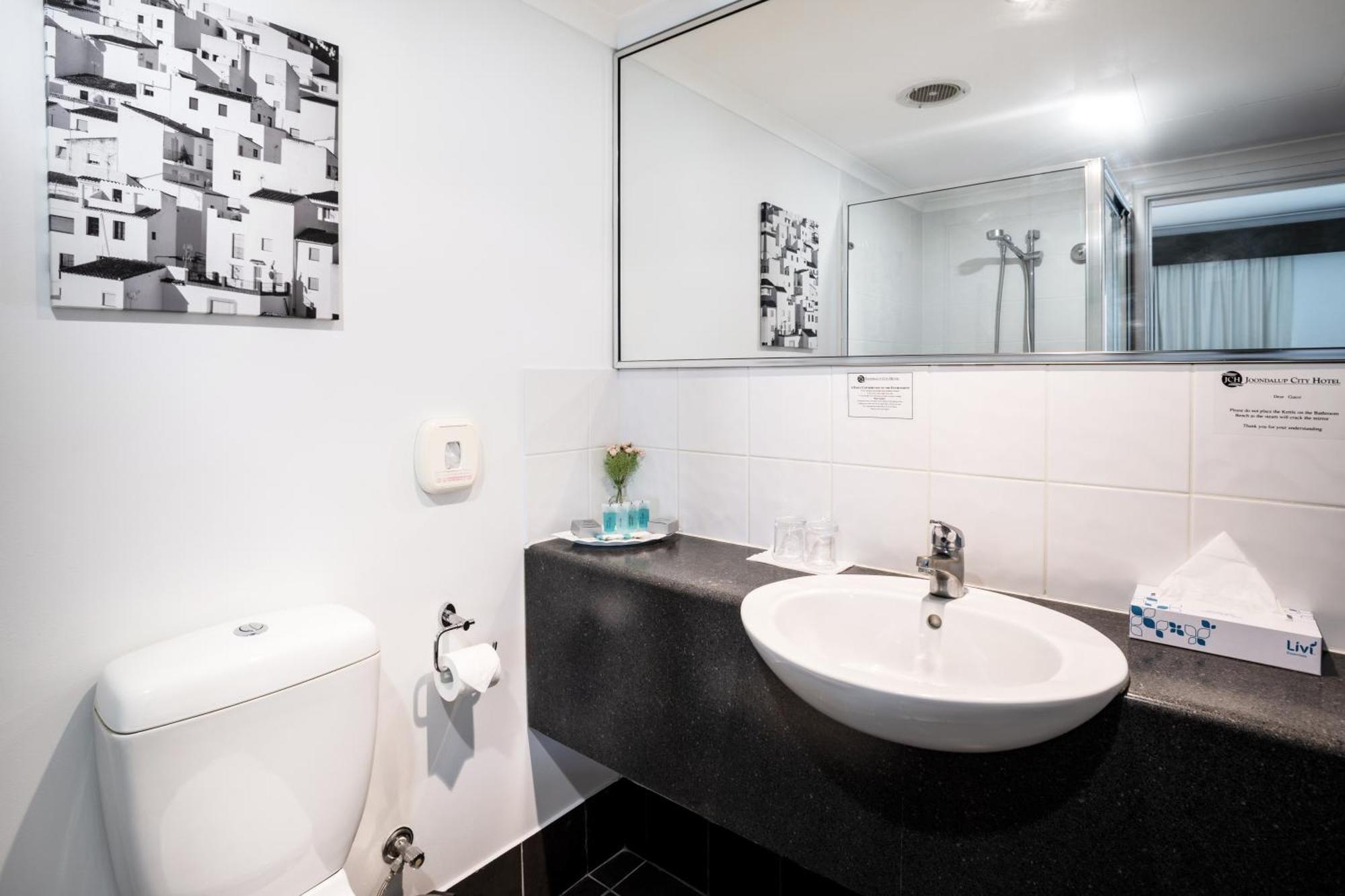 Joondalup City Hotel Perth Bagian luar foto