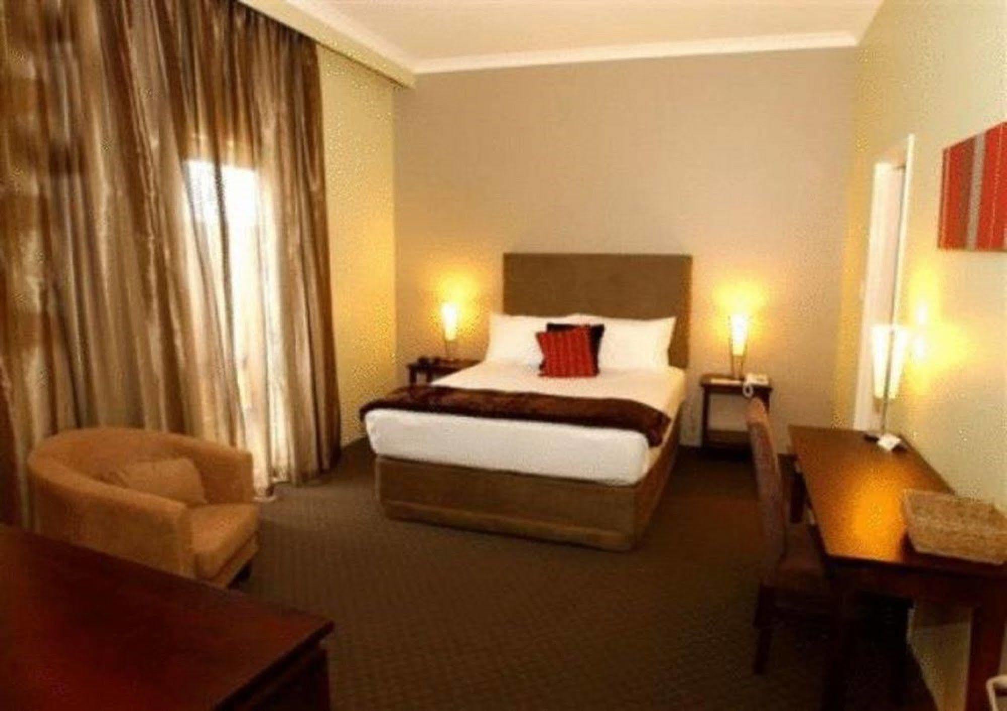 Joondalup City Hotel Perth Ruang foto